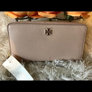 💵NEW💵TORY BURCH WALLET💵